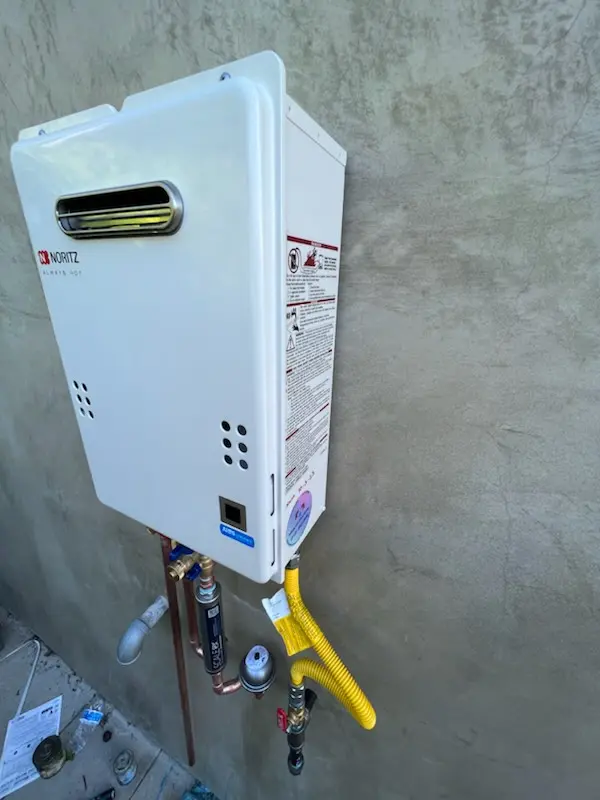 Tankless water heater installation for Bayside Park homes